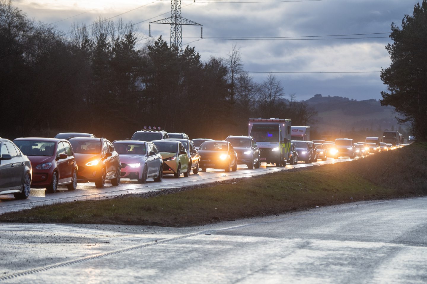 Woman in hospital after A90 crash between Dundee and Perth