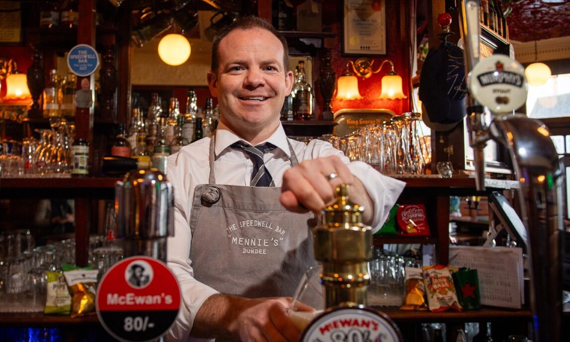 Dundee's Speedwell Bar rated second in Great British Pub Crawl
