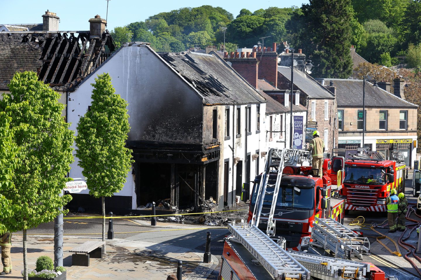 £10,000 raised for Dunblane family who 'lost everything' in fire