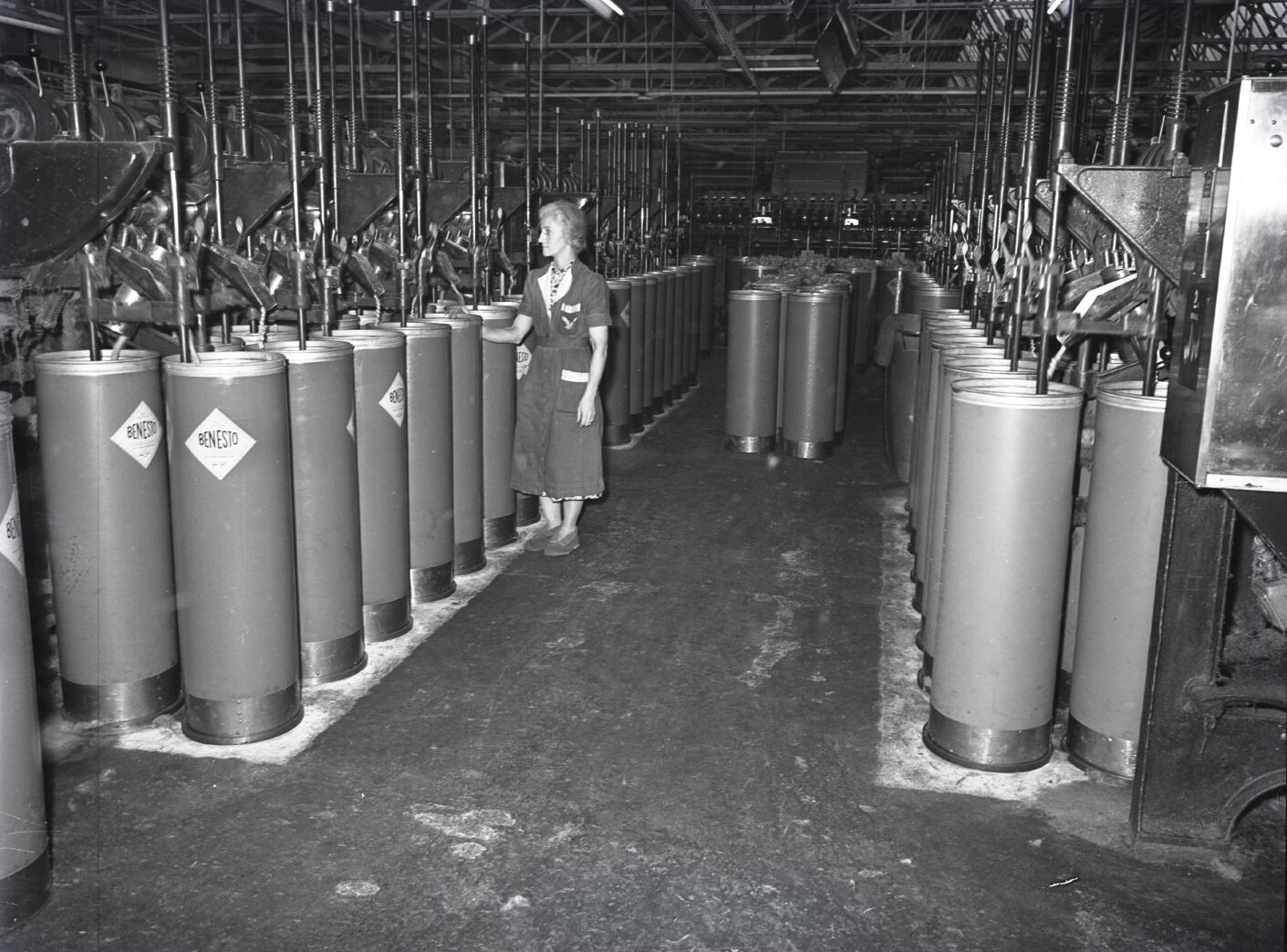 A worker inside the Eagle Mills jute plant in Dundee