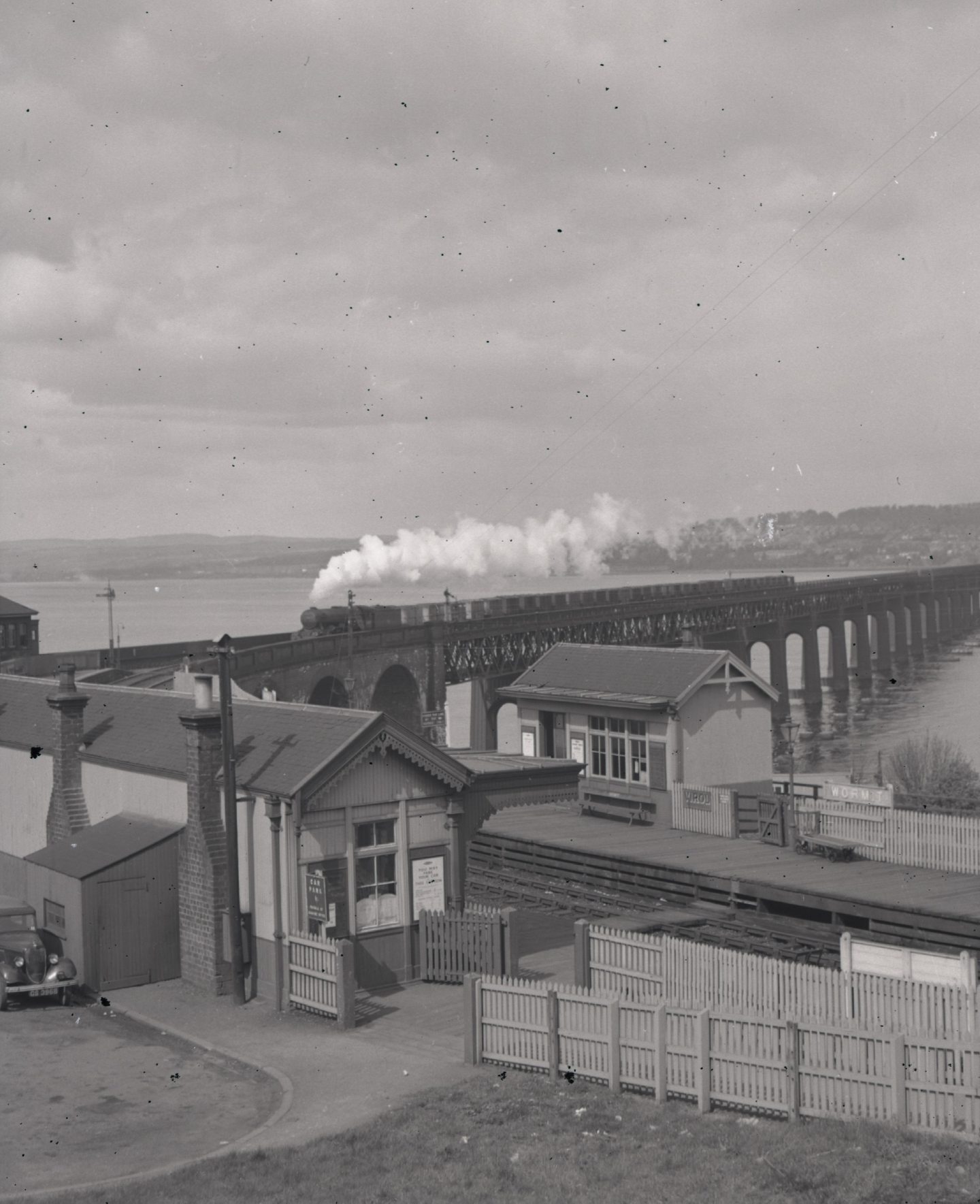 A train heads over the Tay Bridge.