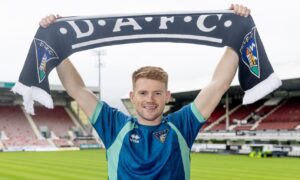 Dunfermline Athletic sign ex-St Johnstone defender as Neil Lennon bolsters squad