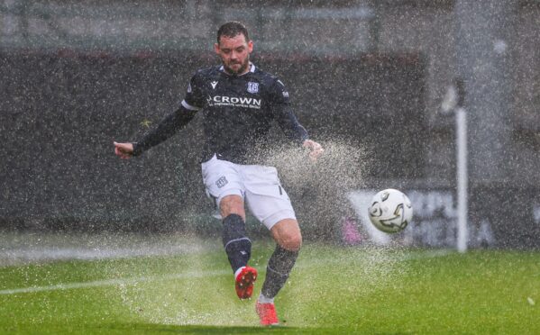 Steven Pressley: 'Ludicrous' games were not called off in storm