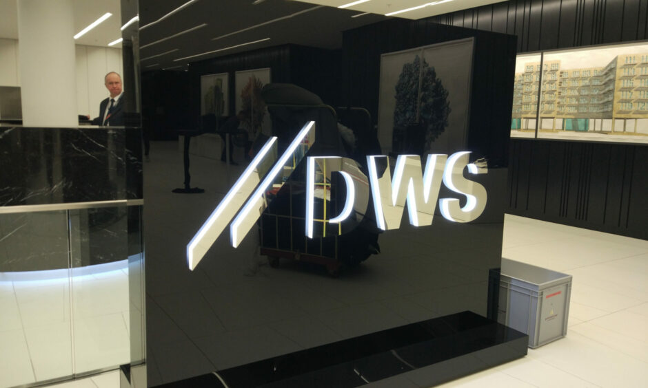 Asset manager DWS logo.