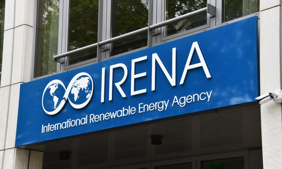 Irena logo.