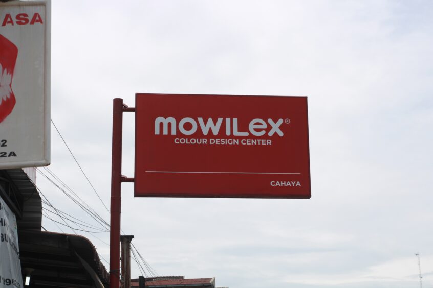 Mowilex.