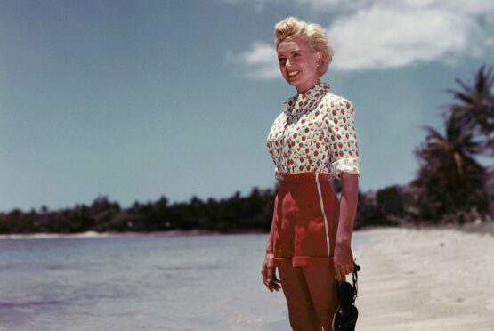 Castaway Deborah Kerr on Hawaiian island of Oahu filming From Here To Eternity, 1953