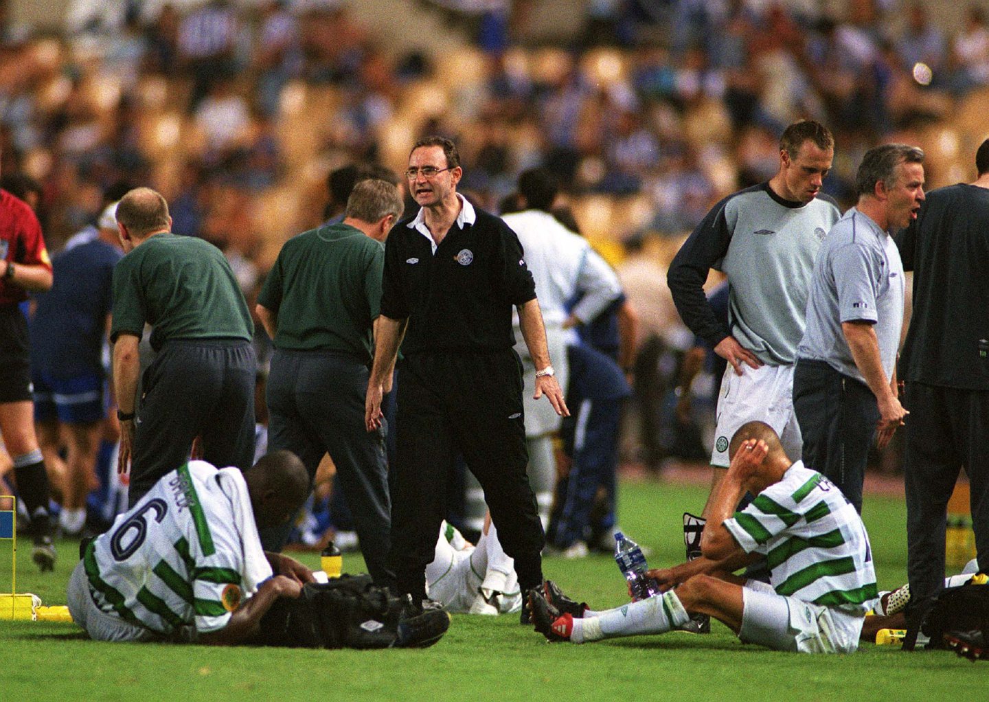 Martin O’Neill rallies his players before extra-time in the 2003 UEFA Cup Final