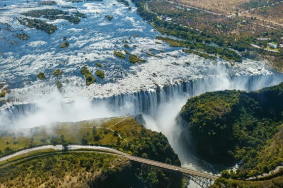 Victoria Falls (Pic: Shutterstock / Vadim Petrakov)