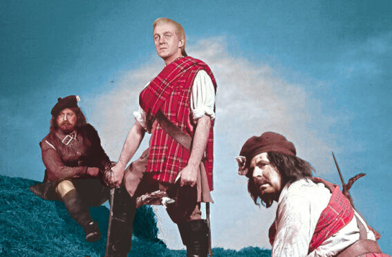 David Niven, centre, in the title role of 1948 movie Bonnie Prince Charlie