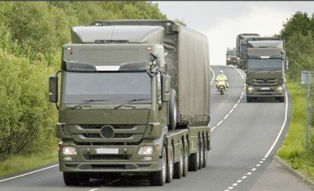 Nuclear convoy passes through Glasgow