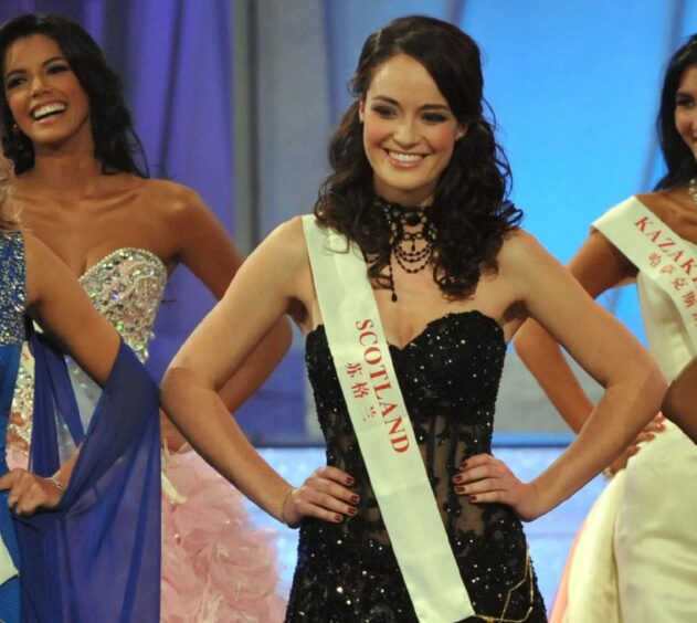 Jennifer Reoch at 2011 Miss World finals
