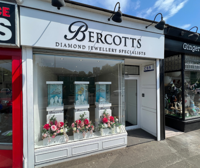 A photo of the outside of jewellers, Bercott.