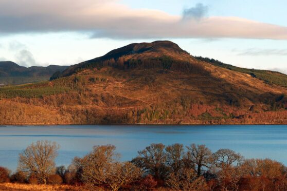 Loch Fyne next to Strathlachlan Caravan Park holiday homes in Argyll