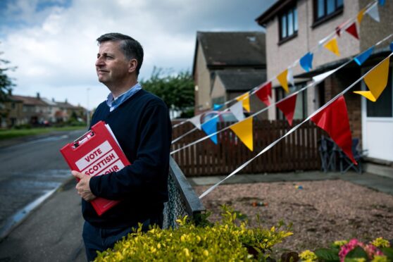 Douglas Alexander on the campaign trail in Port Seton, East Lothian.