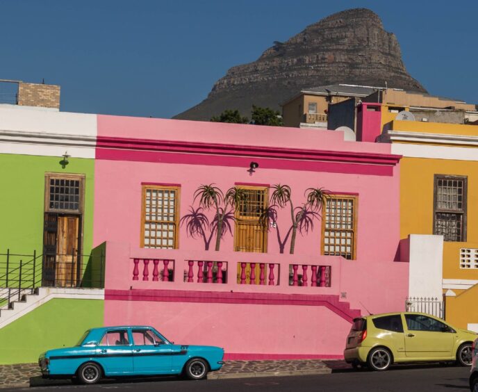 The Bo-Kaap district provides a colourful forefront to a stunning backdrop.