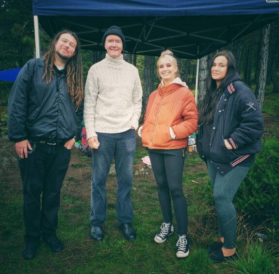 Robbie’s daughter Cammie helped do Irvine Welsh’s make-up on set.