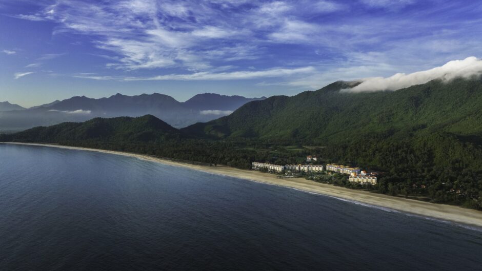 The beach at Angsana Lang Co.
