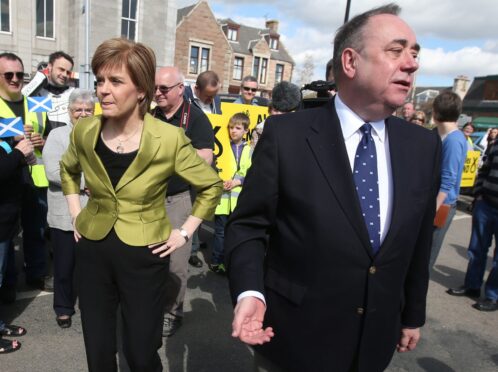Nicola Sturgeon with Alex Salmond in 2015.