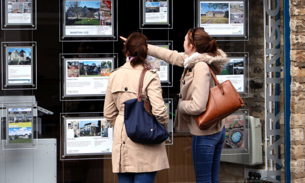 House prices across Aberdeen and surrounding areas are decreasing.