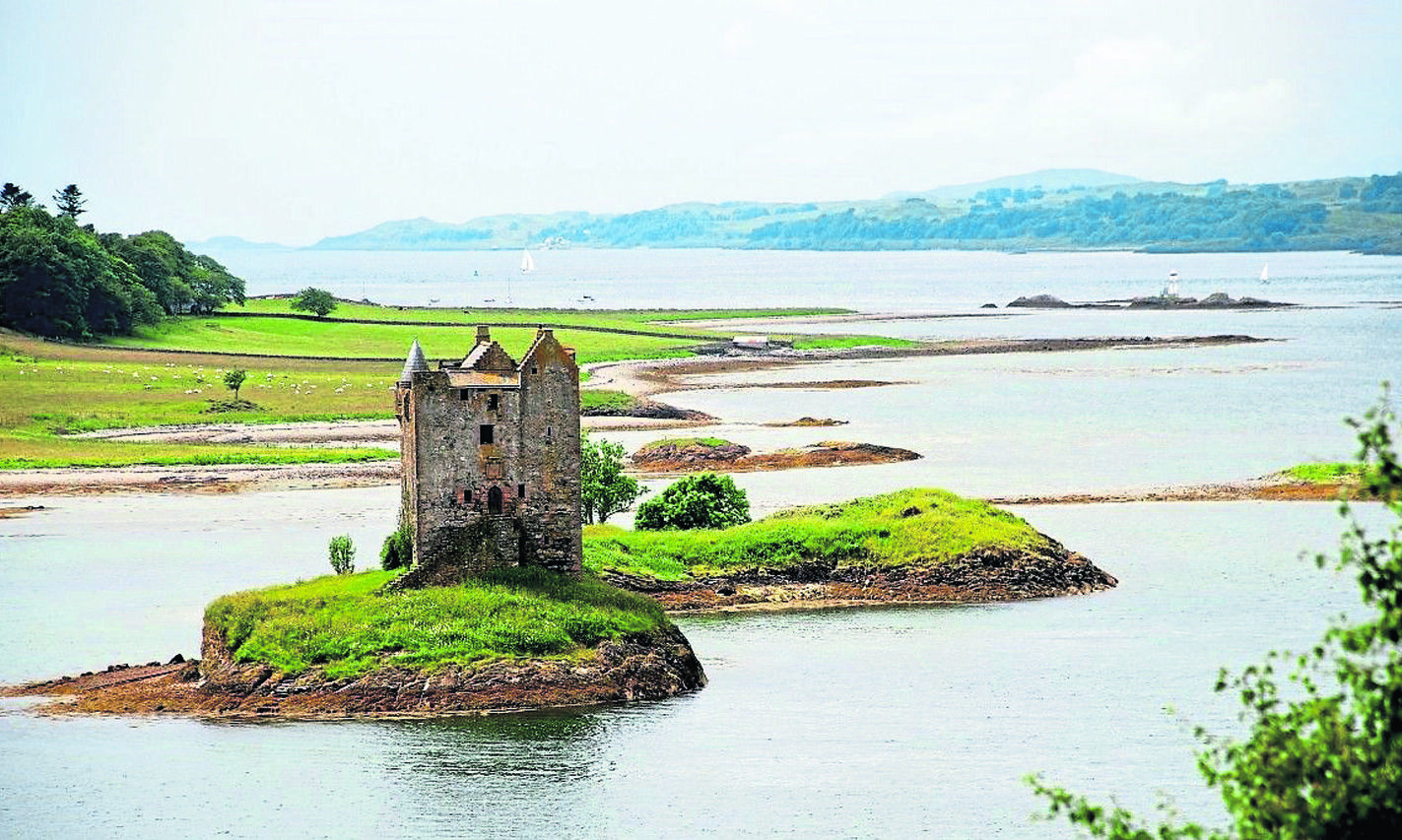 Firms urged to grab opportunities of revolutionary fish farm by Oban