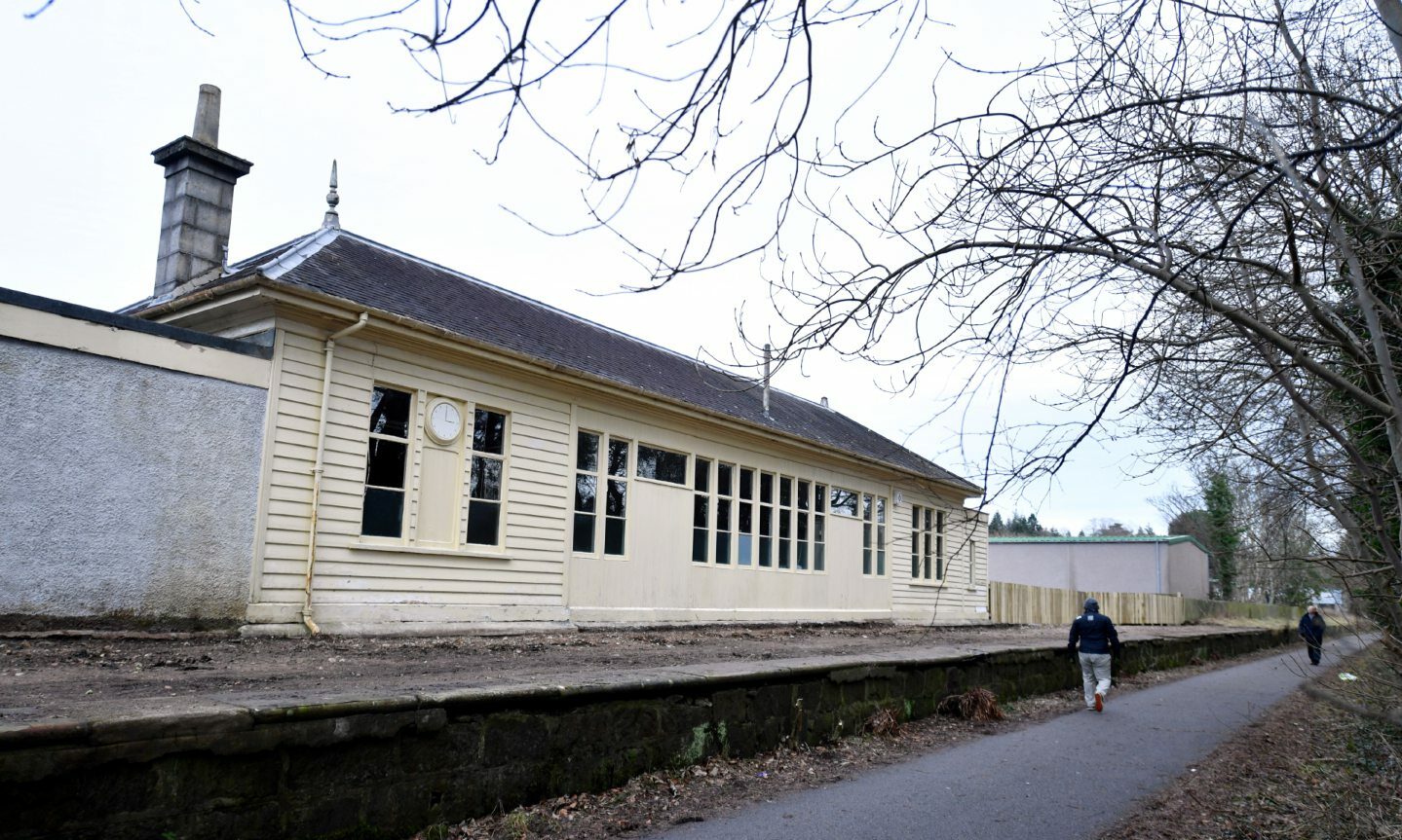 Cults Railway Station 