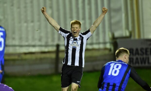 Fraserburgh defender Owen Cairns, centre, who has signed for Peterhead