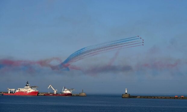 Red Arrows at Peterhead. Stills taken from video at event. Supplied by Stills/Kath Flannery.