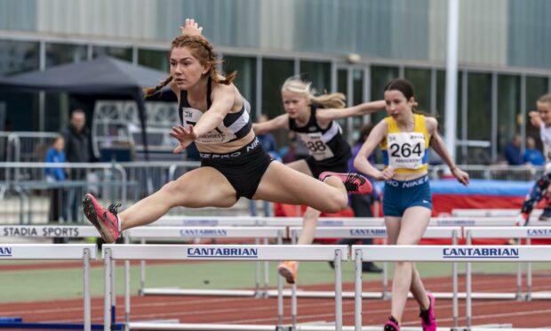 Holly Whittaker (Elgin AAC). Image: Bobby Gavin / Scottish Athletics