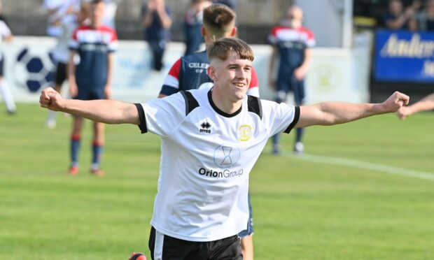 James Anderson was on the scoresheet for Clach against Banks o' Dee. Image: Jason Hedges/DC Thomson