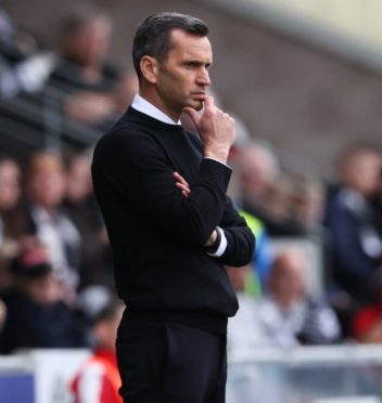 Manager Stephen Glass during Aberdeen's 3-2 loss at St Mirren in Paisley.