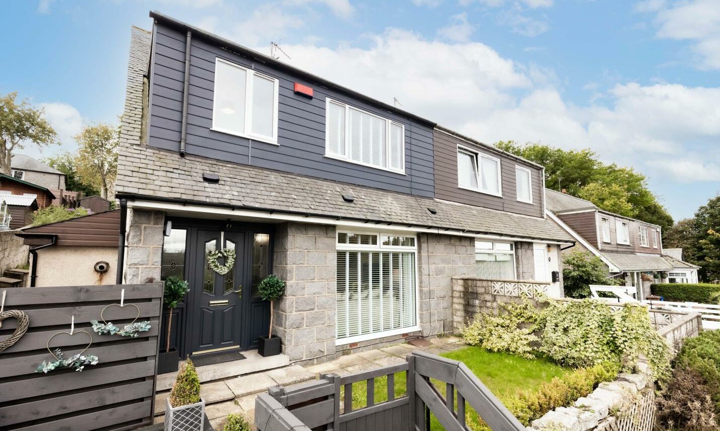 Beautifully decorated Aberdeen home ready to move into for over £250,000