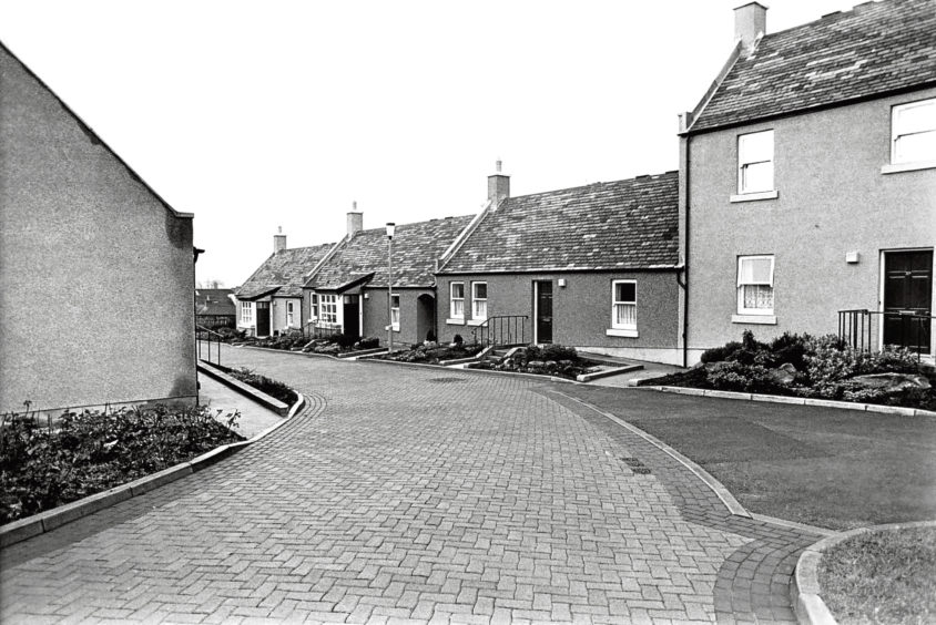1991: The then Gordon District Council was commended for its recently-completed Wyverie Court sheltered housing .