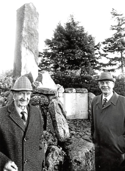 1979: World War 1 veterans Andrew Gauld, left, and Peter Leslie at the Torphins war memorial.
