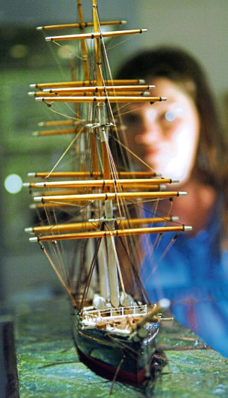 2007: Catherine Walker with a model of the Thermopylae