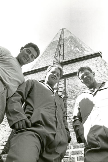 1989: From left, steeplejack Davie Bonnar, director Bill Logan and foreman Les Neil