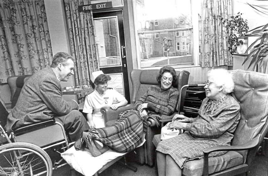 1988: Rev Scott Hutchison chats to patients in Roxburghe House