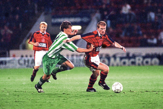 Duncan Shearer, right, in action for the Dons against Zalgiris Vilinius in 1996.