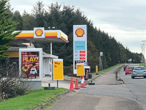 The incident happened at the Shell petrol station on Wellington Road