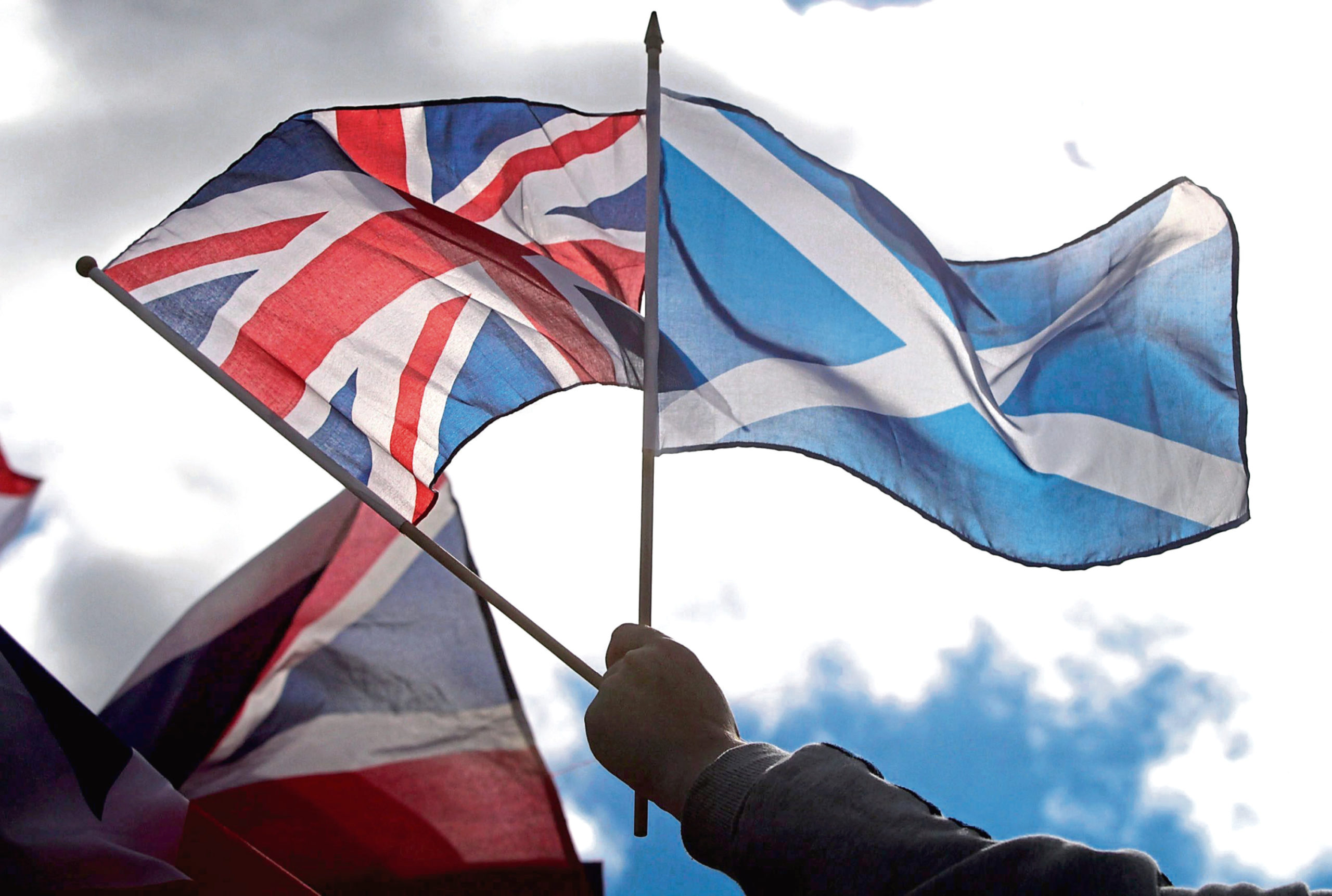 Council calls on First Minister to give £20m referendum cash to Scottish local authorities