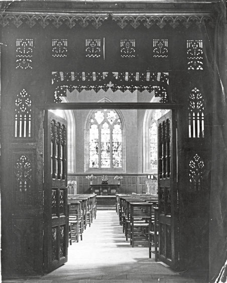 1946 - The interior of King’s College Chapel showing the intricate carved woodwork
