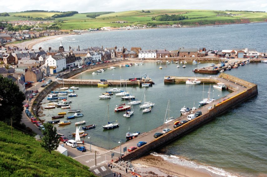 The picturesque harbour at Stonehaven as it was in 2006.