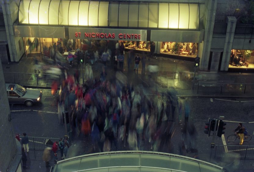 1993: Shoppers cross Schoolhill between the Bon Accord Centre and St Nicholas Centre.