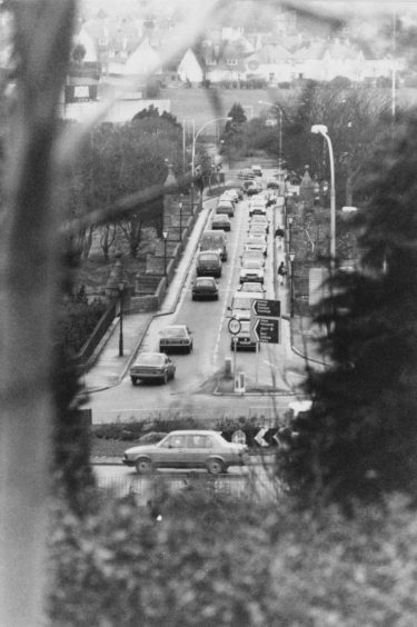 1992: Traffic at Bridge of Dee, Aberdeen.