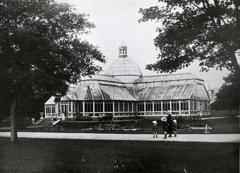 Late 19th century photograph of the Watson Street Lodge at the east side of Victoria Park. It was constructed shortly after the creation of the park in 1871. It housed Aberdeen’s influential first keeper of parks, Robert Walker, and his family, as shown here.