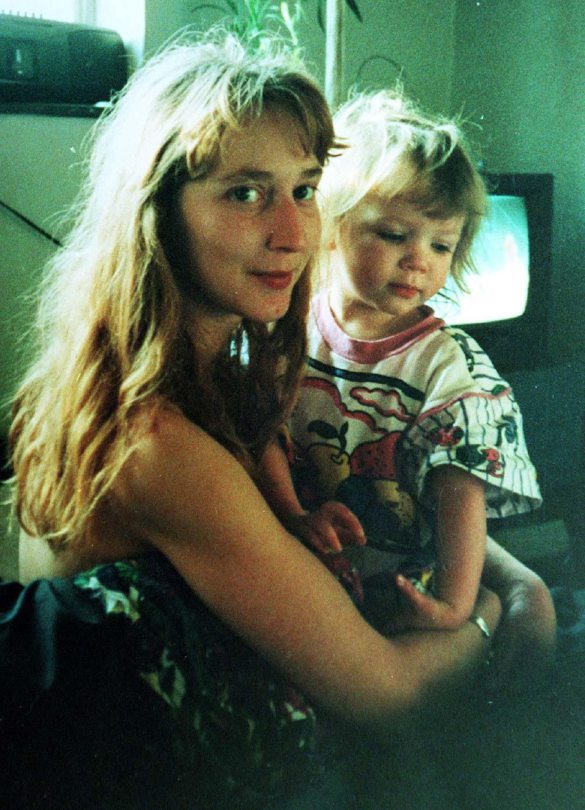 Samantha Bissett and her four-year-old daughter Jazmine, whose bodies were discovered at their flat in Plumstead, south London in November 1993. 