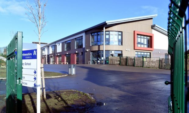 Kinellar School is shut due to staff waiting for Covid test results