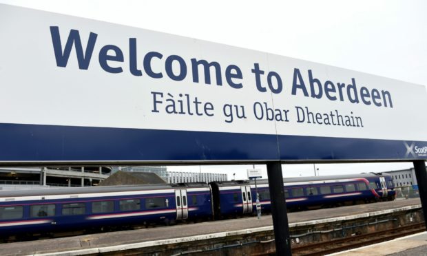 Plans to establish catchment areas for  Gaelic schooling in Aberdeen have taken a step forward.