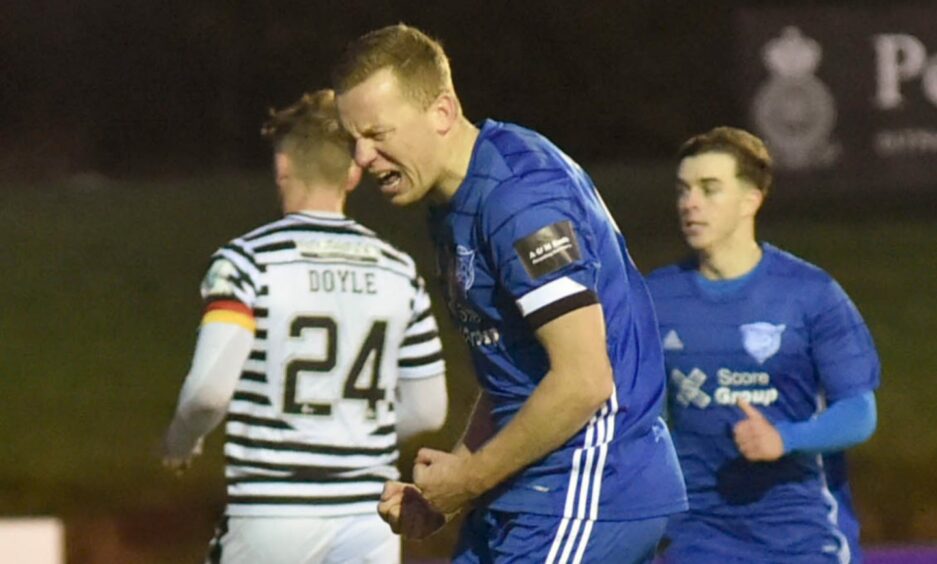 Peterhead captain Scott Brown