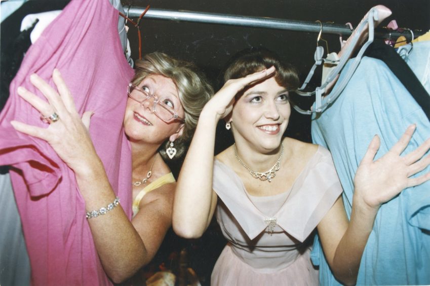 1992 Marianne Inkson, left, and Kerry Donald of Pro Arte Opera Group which is on the look-out for male members.